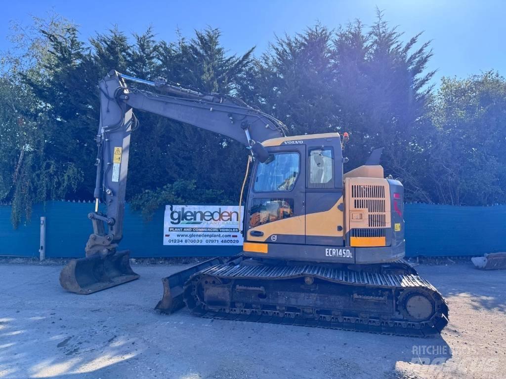 Volvo EC 145 حفارات زحافة