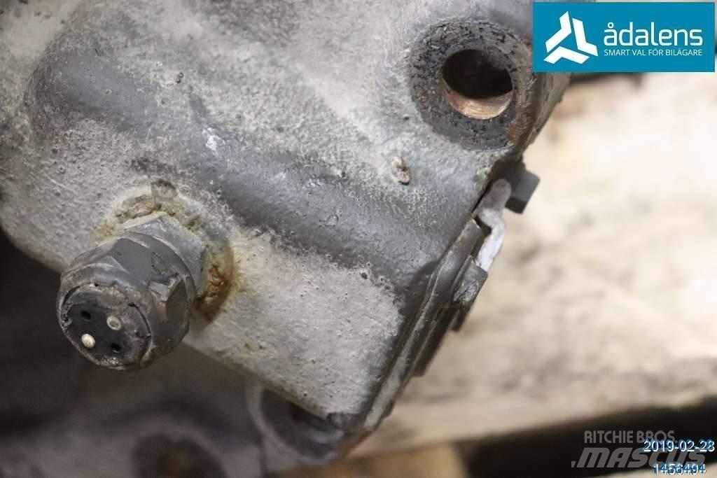 Volvo RSS1344C - 2.85 محور العجلة