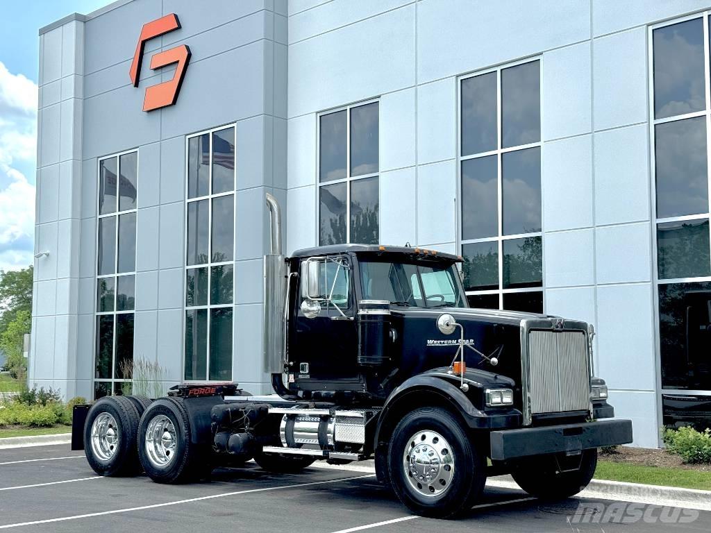 Western Star 4900 SF وحدات الجر