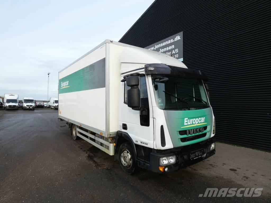 Iveco 90E 22 شاحنات ذات هيكل صندوقي