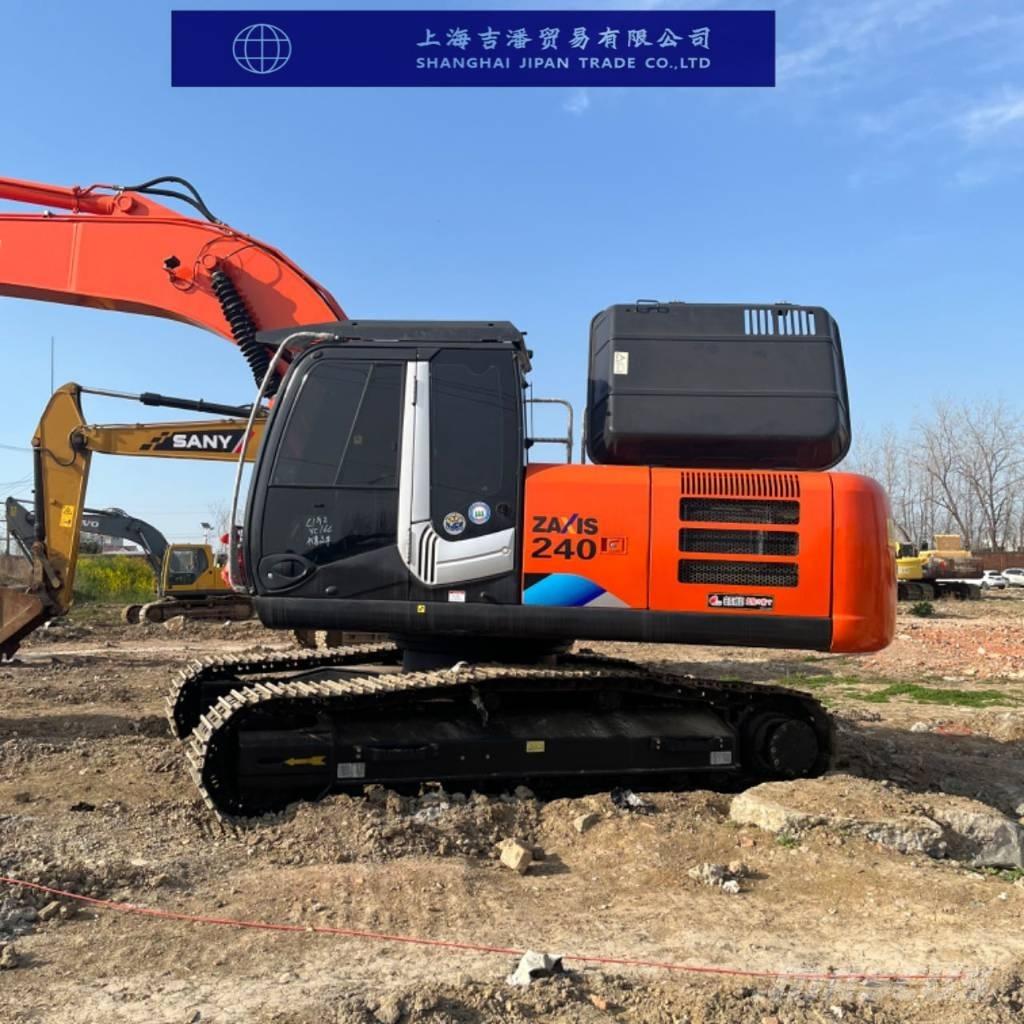 Hitachi ZX 240 حفارات زحافة