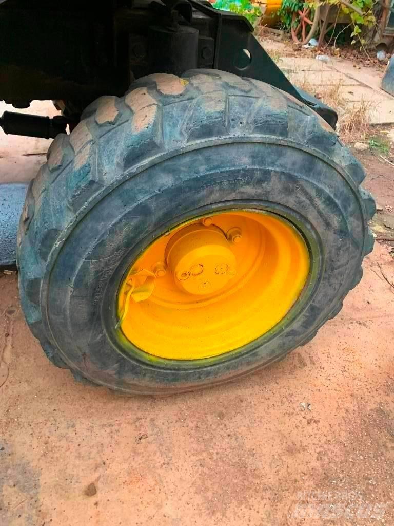 Hyundai Robex 60 W-7 حفارات بعجل