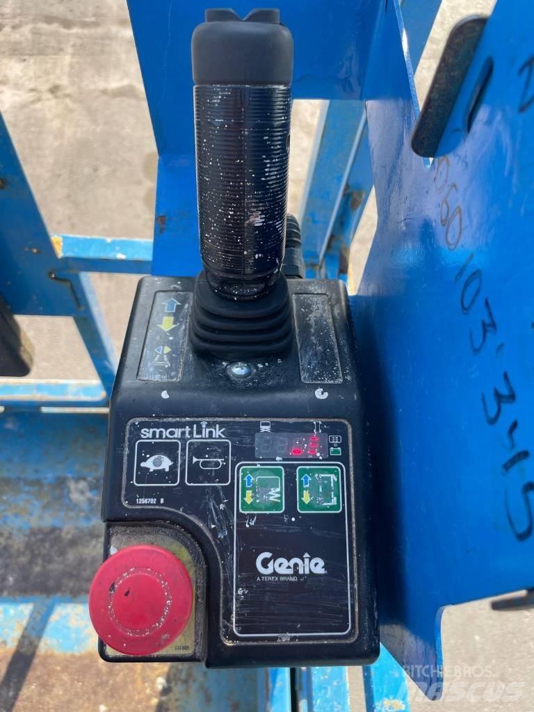 Genie GS 3246 رافعات مقصية الشكل