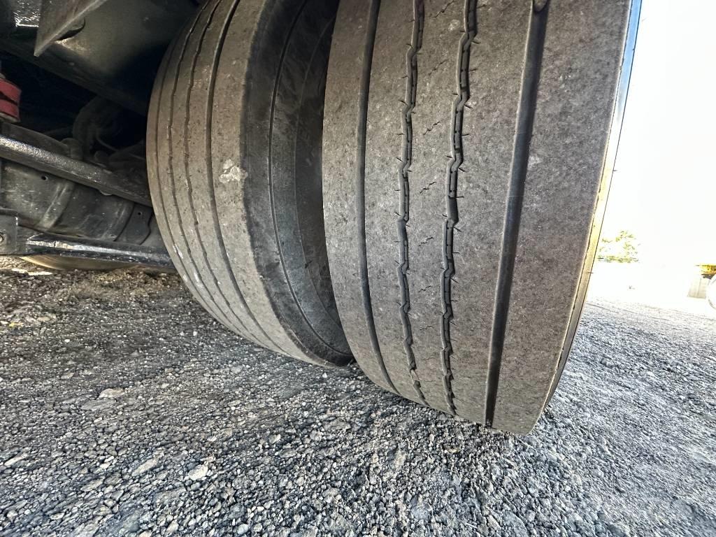 Freightliner M2 سيارات إسعاف