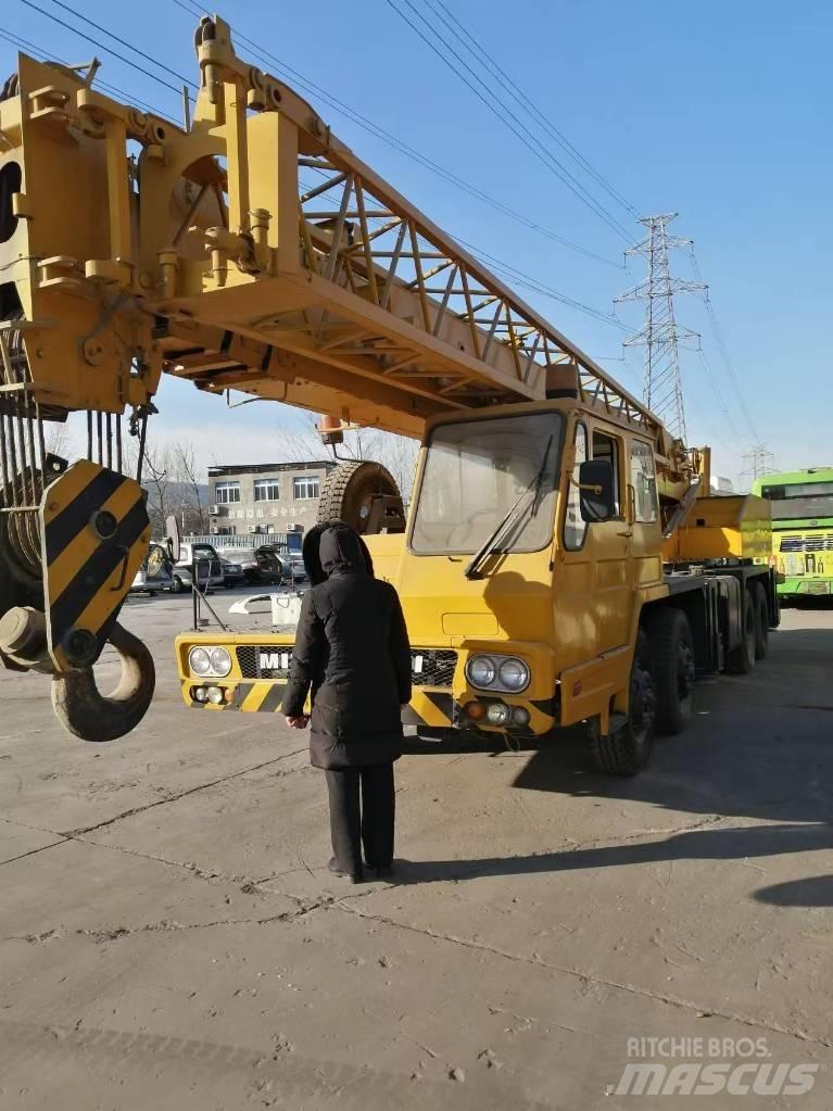 Tadano TL 300 E رافعات الطرق الوعرة