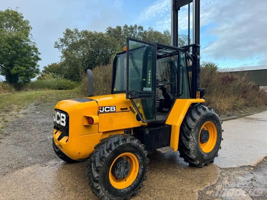 JCB 926-4 شاحنات الطرق الوعرة