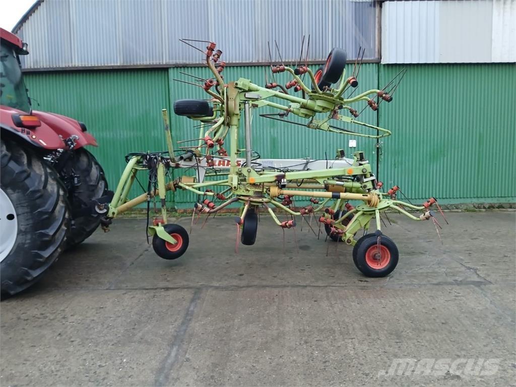 CLAAS Volto 1050 مكابس وميبسات التبن