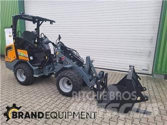 GiANT G2700E X-TRA لوادر بعجل