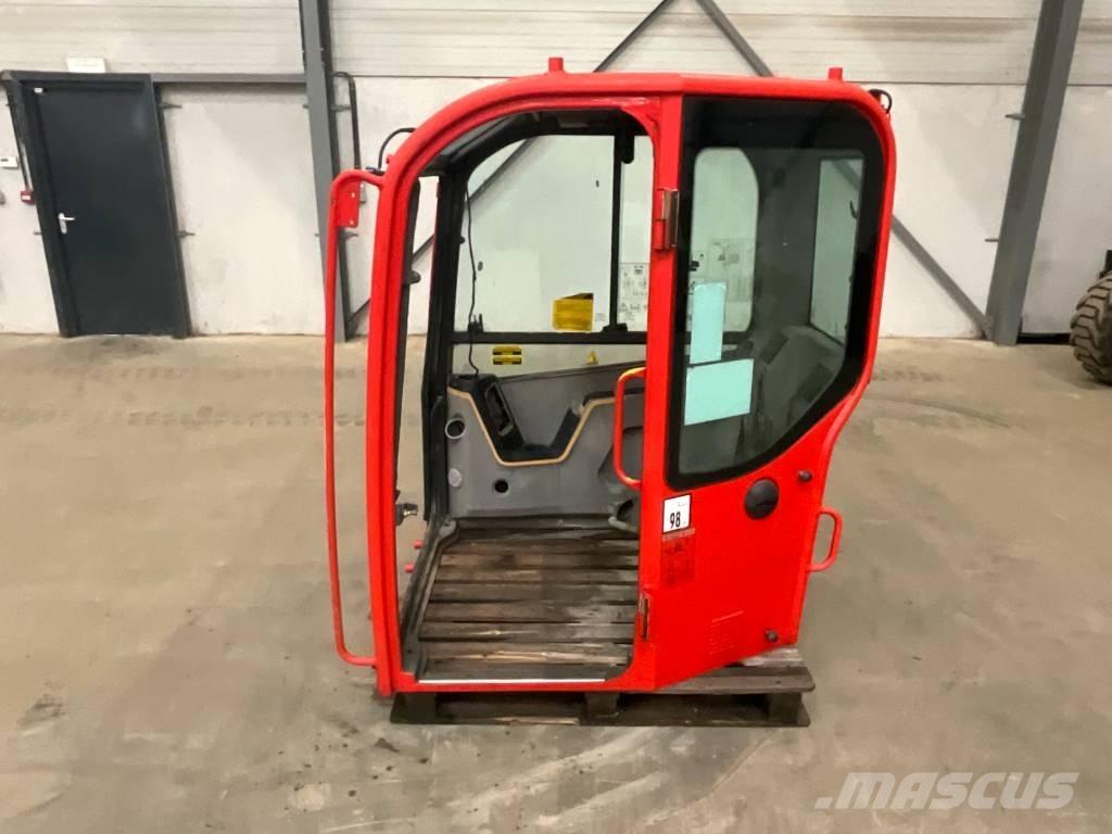 Volvo ECR 88 D كابينة والداخلية