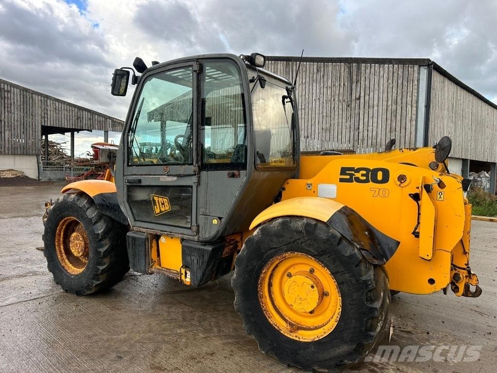 JCB 530-70 مناولات متداخلة