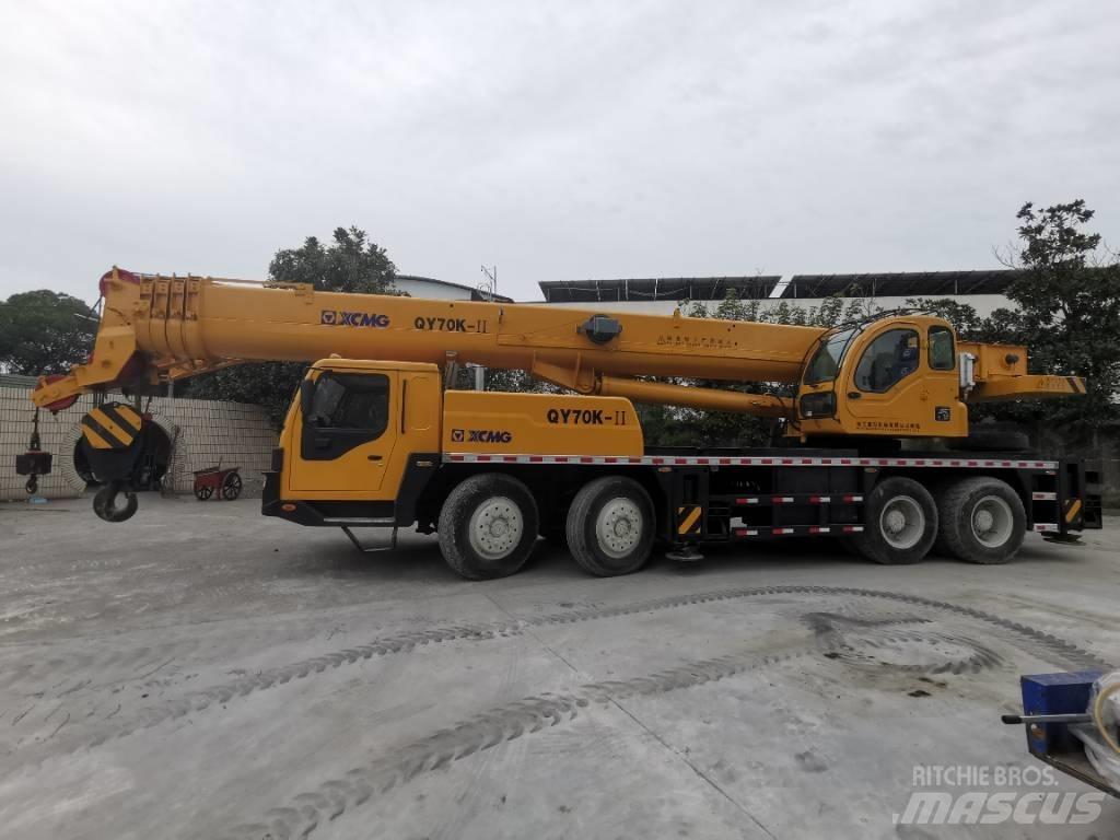 XCMG QY 70 K رافعات صالحة لكل أنواع الطرق