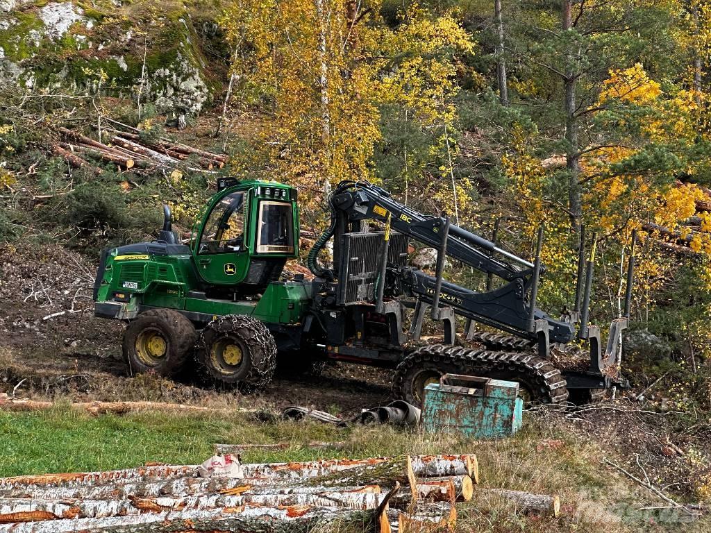 John Deere 1210 G شاحنات