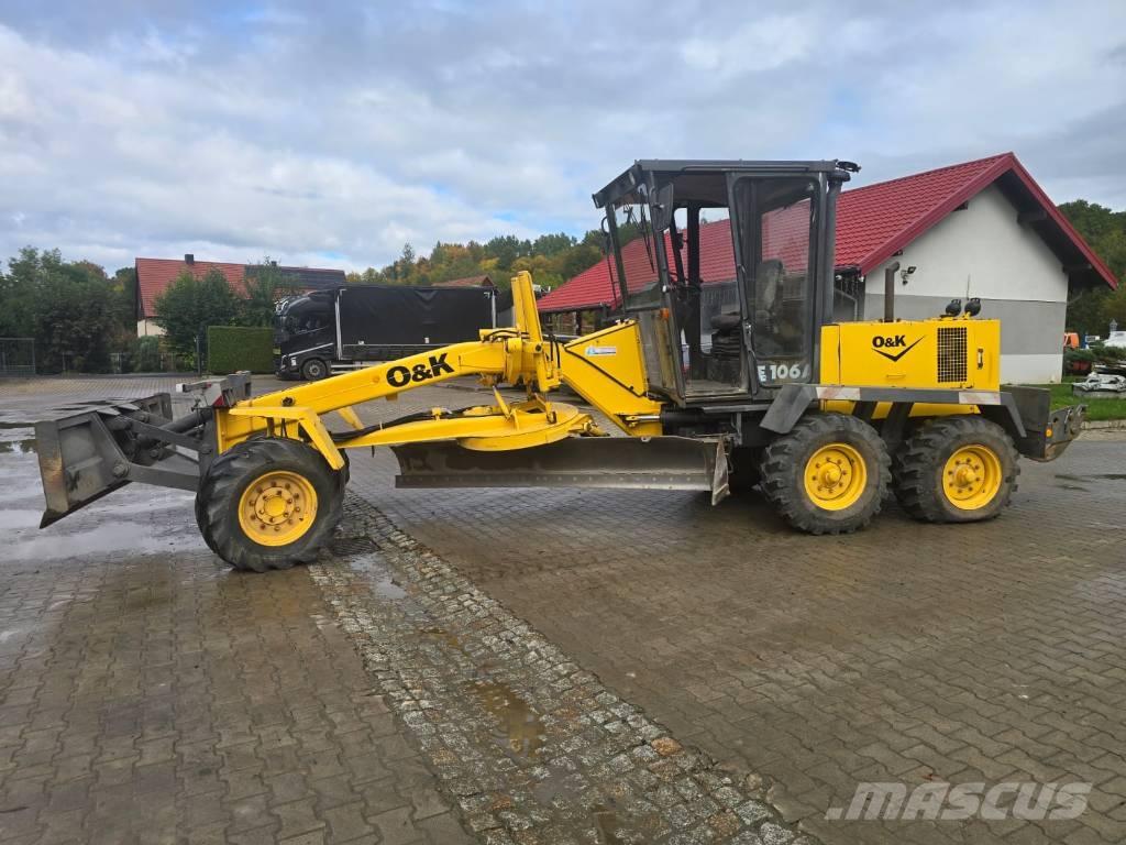 O&K F 106 A  6x6 معدات تمهيد الطرق