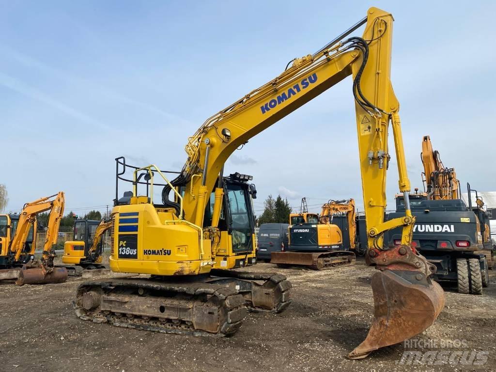 Komatsu PC 138 US حفارات زحافة