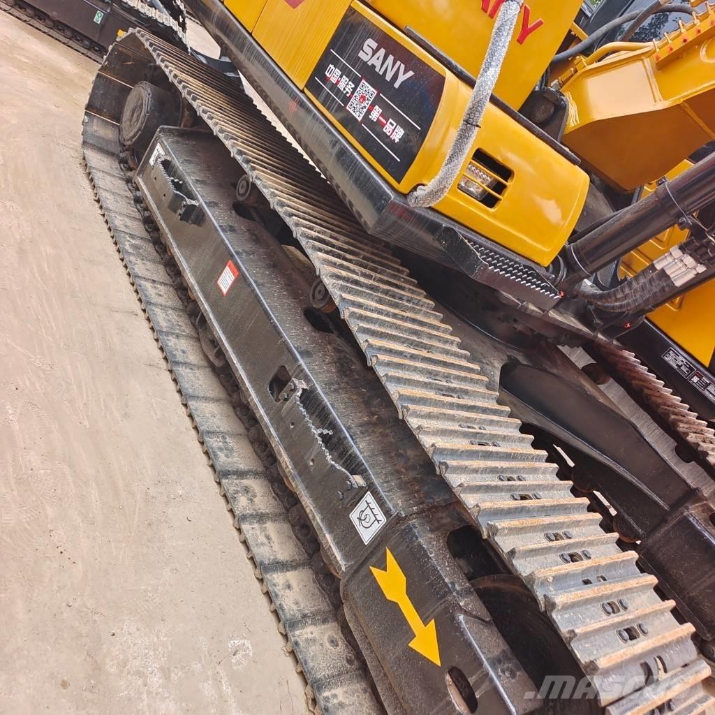 Sany SY 135 C حفارات زحافة