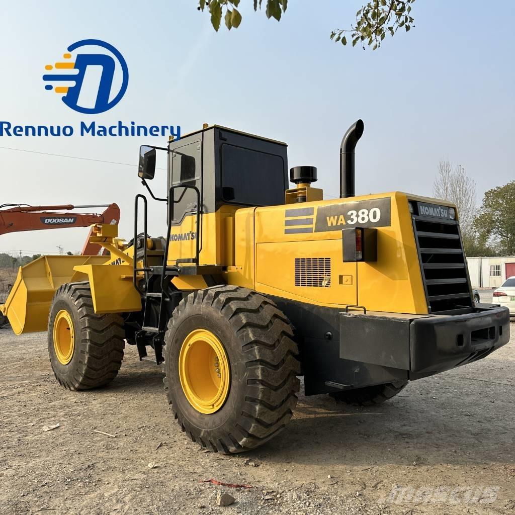 Komatsu WA380 لوادر بعجل