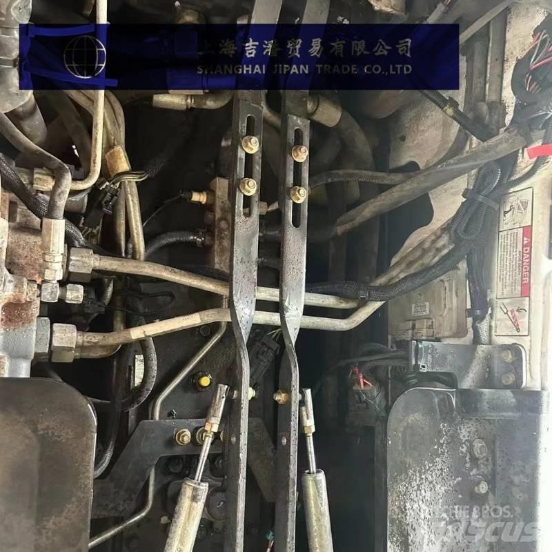 Bobcat s450 لوادر انزلاقية التوجيه
