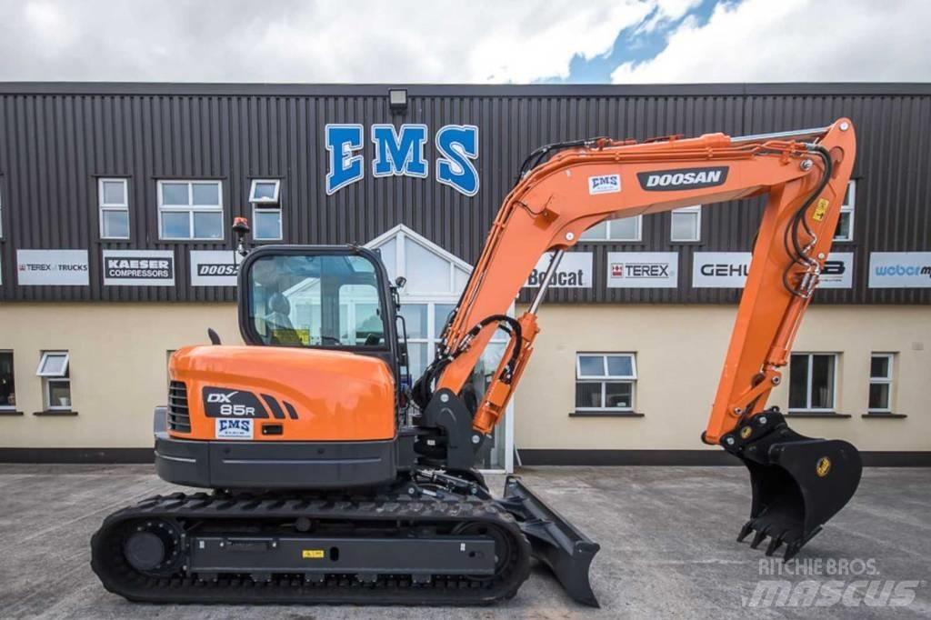Doosan DX 85 R حفارات وسط 7 طن - 12 طن
