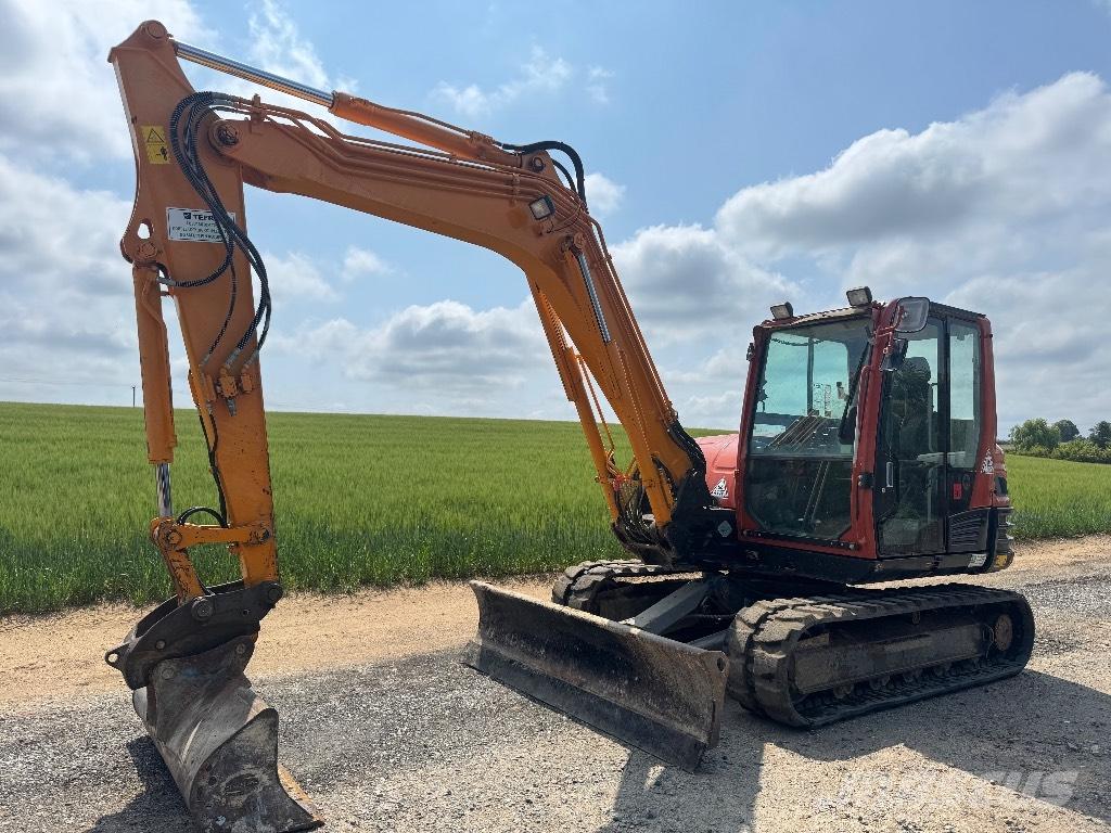 Takeuchi TB 290 حفارات وسط 7 طن - 12 طن