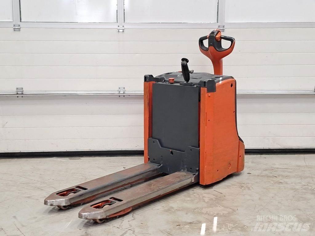 Linde T16L معدات الرفع منخفض المستوى