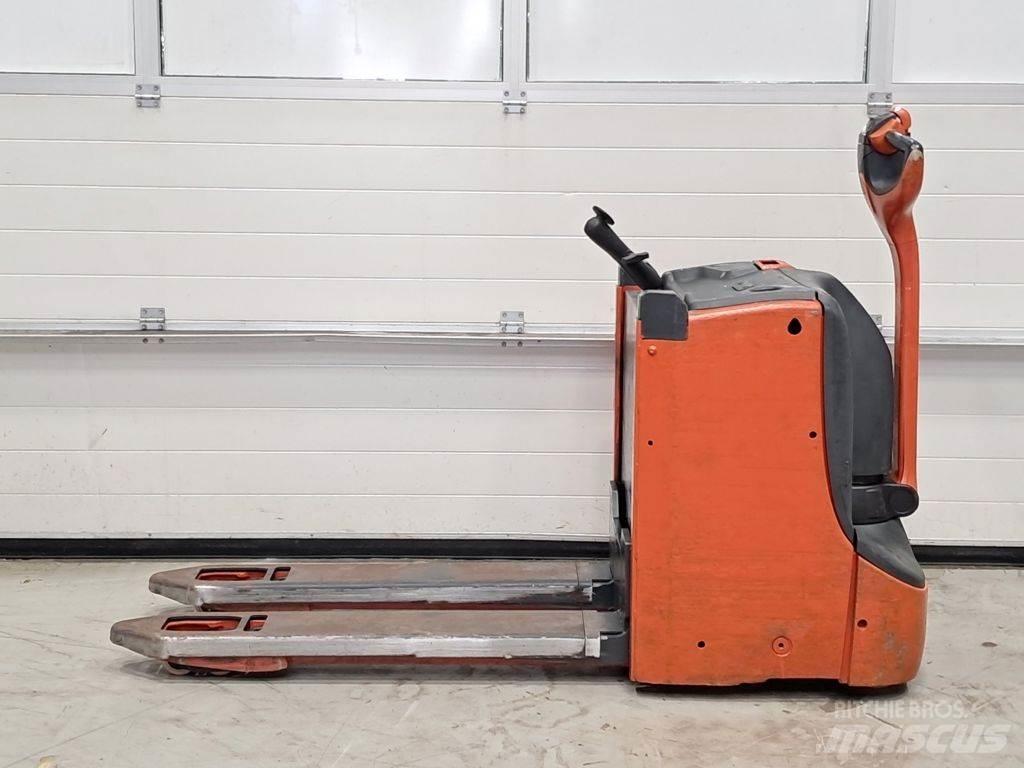 Linde T16L معدات الرفع منخفض المستوى