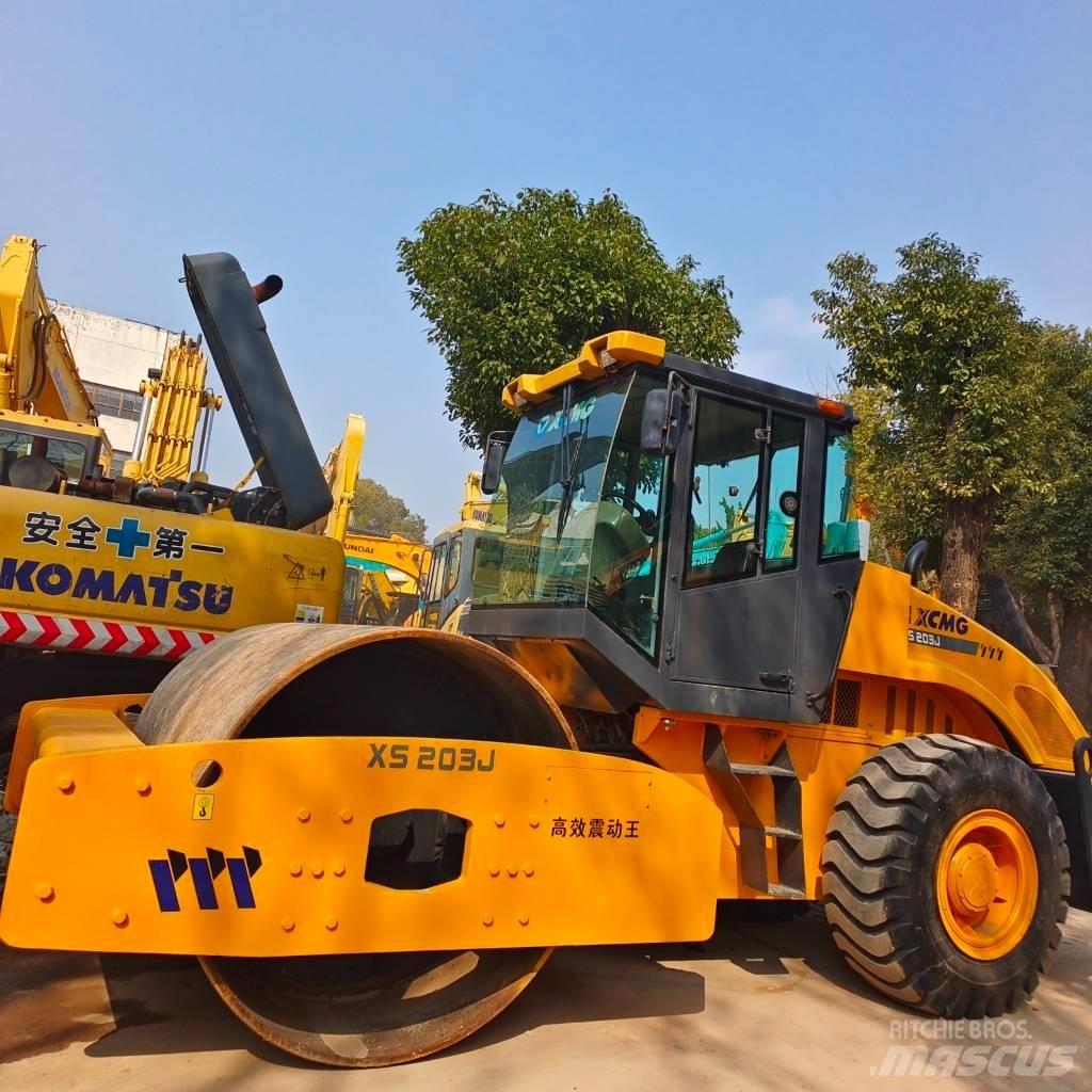 XCMG XS 202J مداحل أحادية الأسطوانة