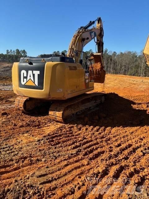 CAT 320F حفارات زحافة
