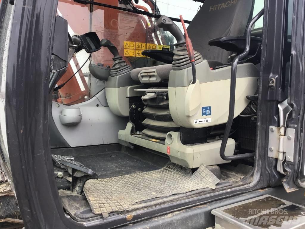 Hitachi ZX 210 LC حفارات زحافة