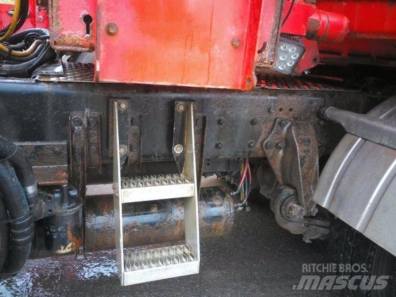 Western Star 4700 SB حراثات ونصول الجليد
