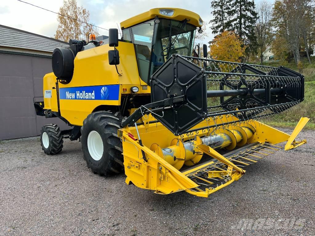 New Holland TC 5050 حصادات