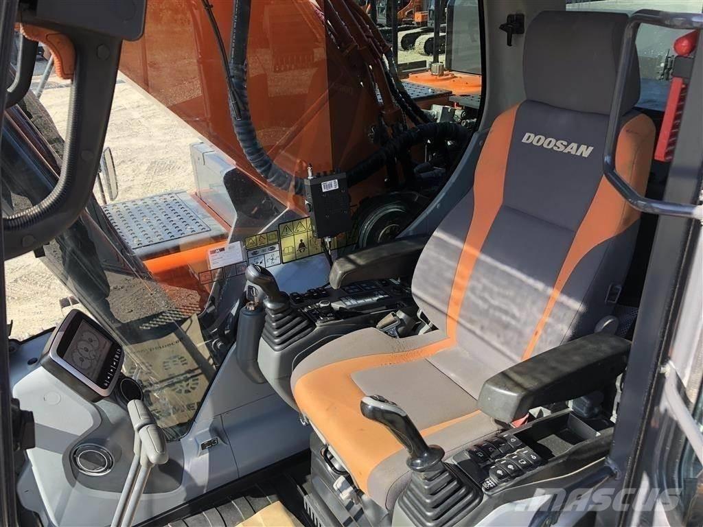 Doosan dx300 حفارات زحافة