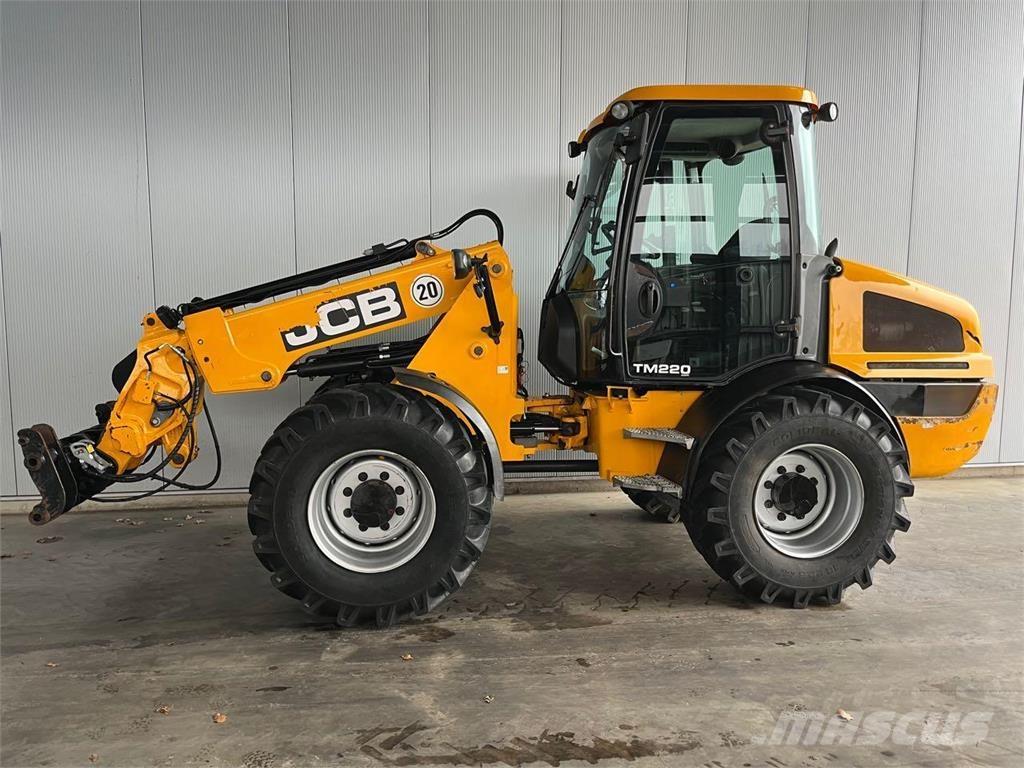 JCB TM 220 Agri لوادر بعجل