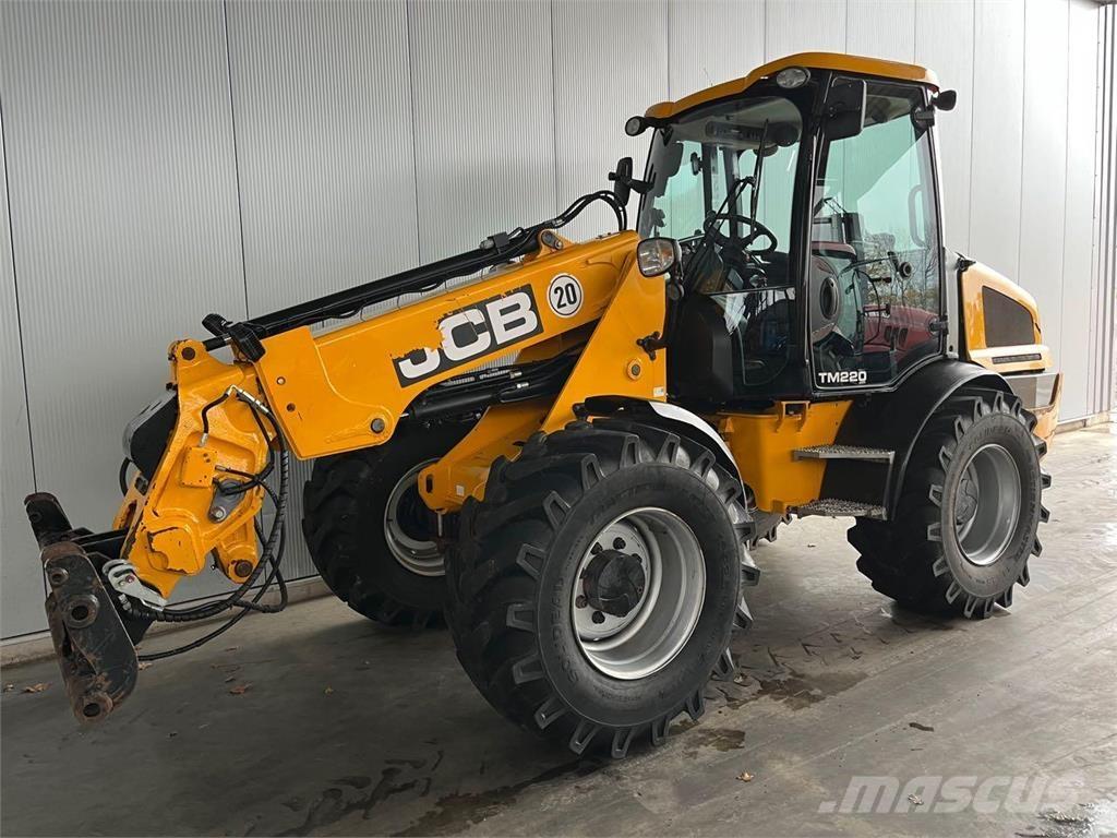 JCB TM 220 Agri لوادر بعجل
