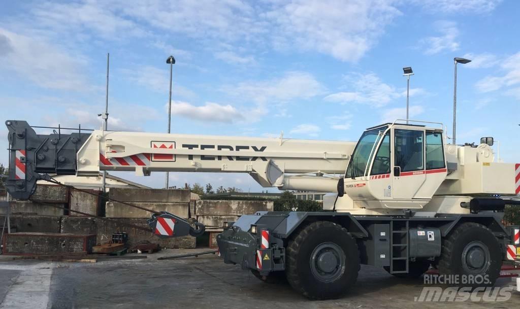 Terex A 450 رافعات الطرق الوعرة