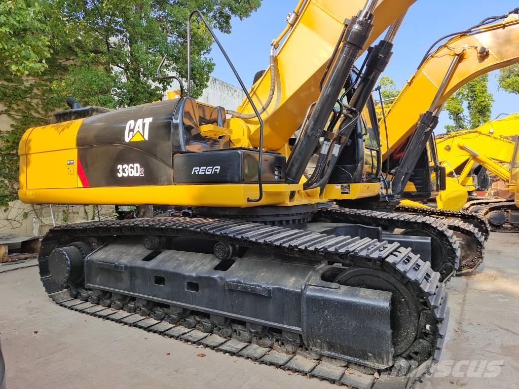 CAT 336 GC حفارات زحافة