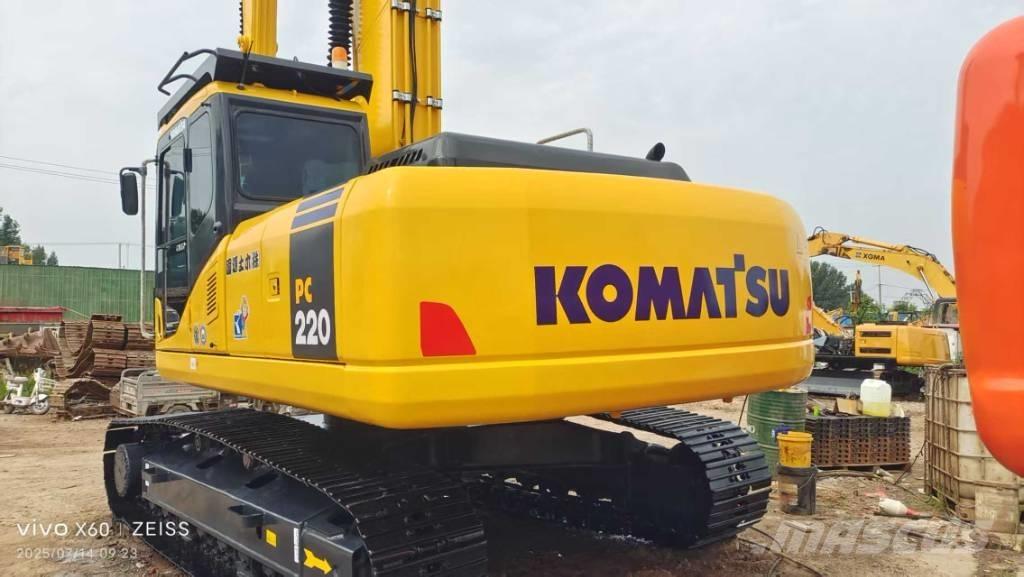 Komatsu PC 220-7 حفارات زحافة