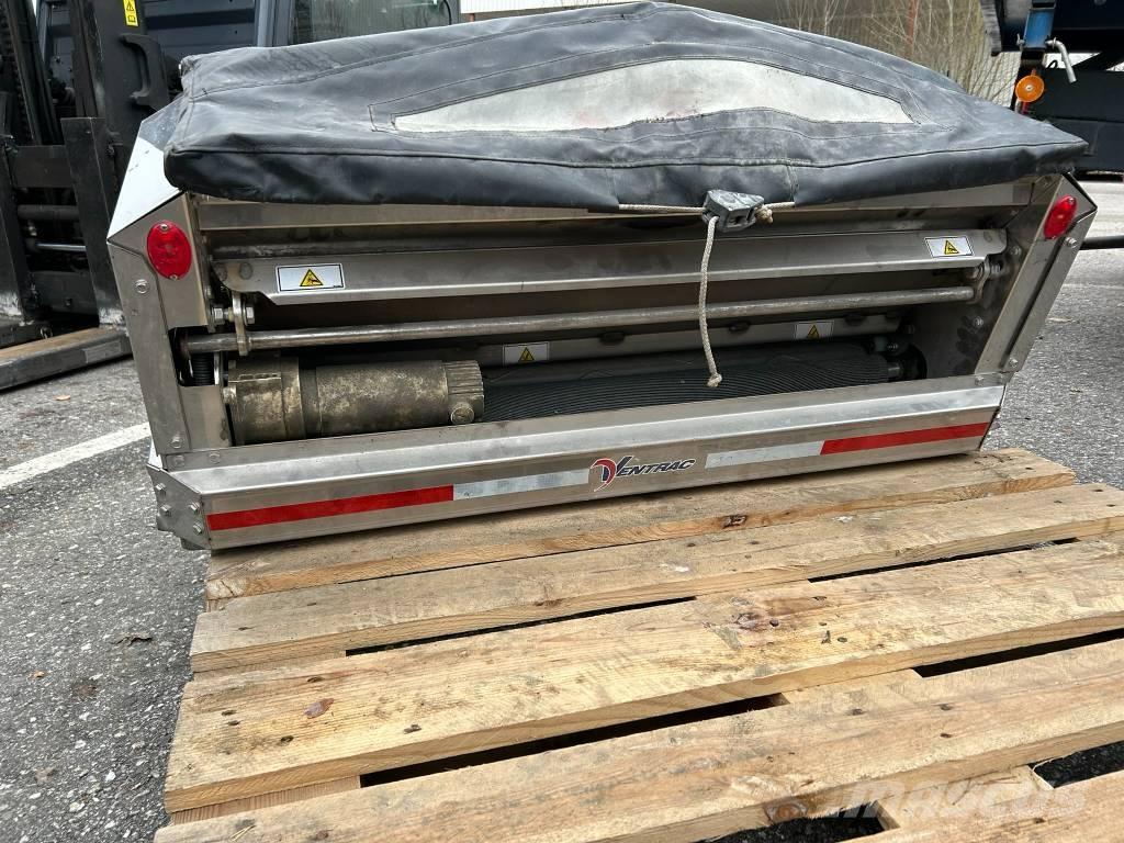 Ventrac SA250 آلات التغطية بالرمل