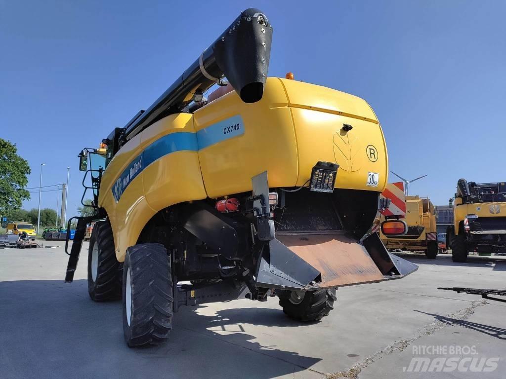 New Holland CX 760 حصادات