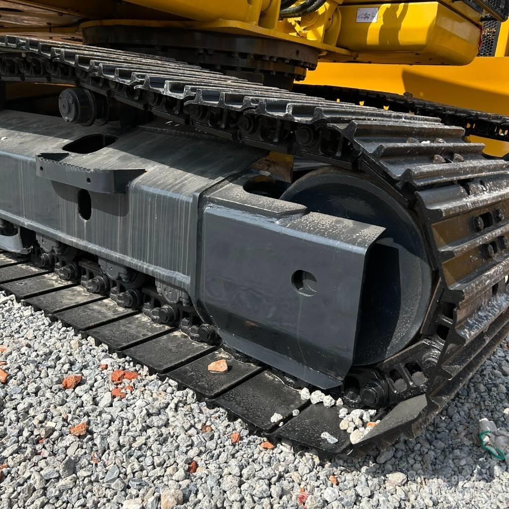 Komatsu 200-8 حفارات زحافة