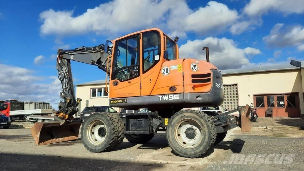Terex TW 95 حفارات بعجل