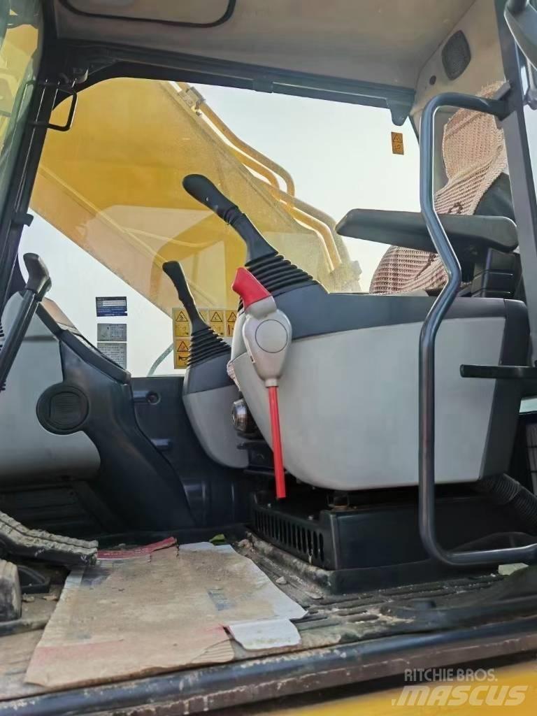 Komatsu 400-8R حفارات زحافة