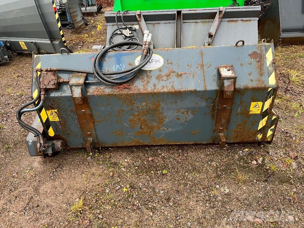 Stark 170 معدات نشر الرمال والملح