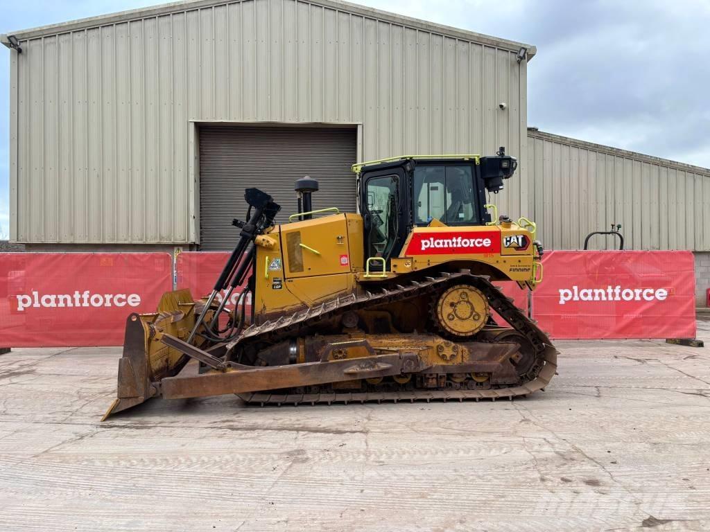 CAT D6T LGP بلدوزرات مجنزرة