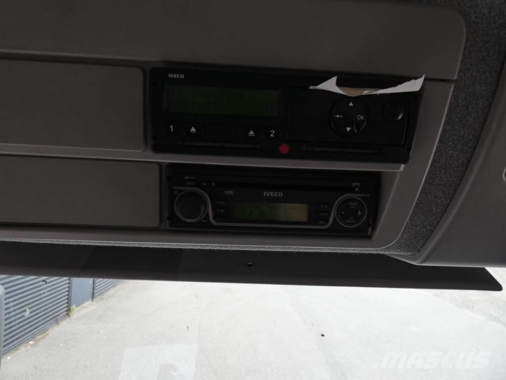 Iveco 90E 22 شاحنات ذات هيكل صندوقي