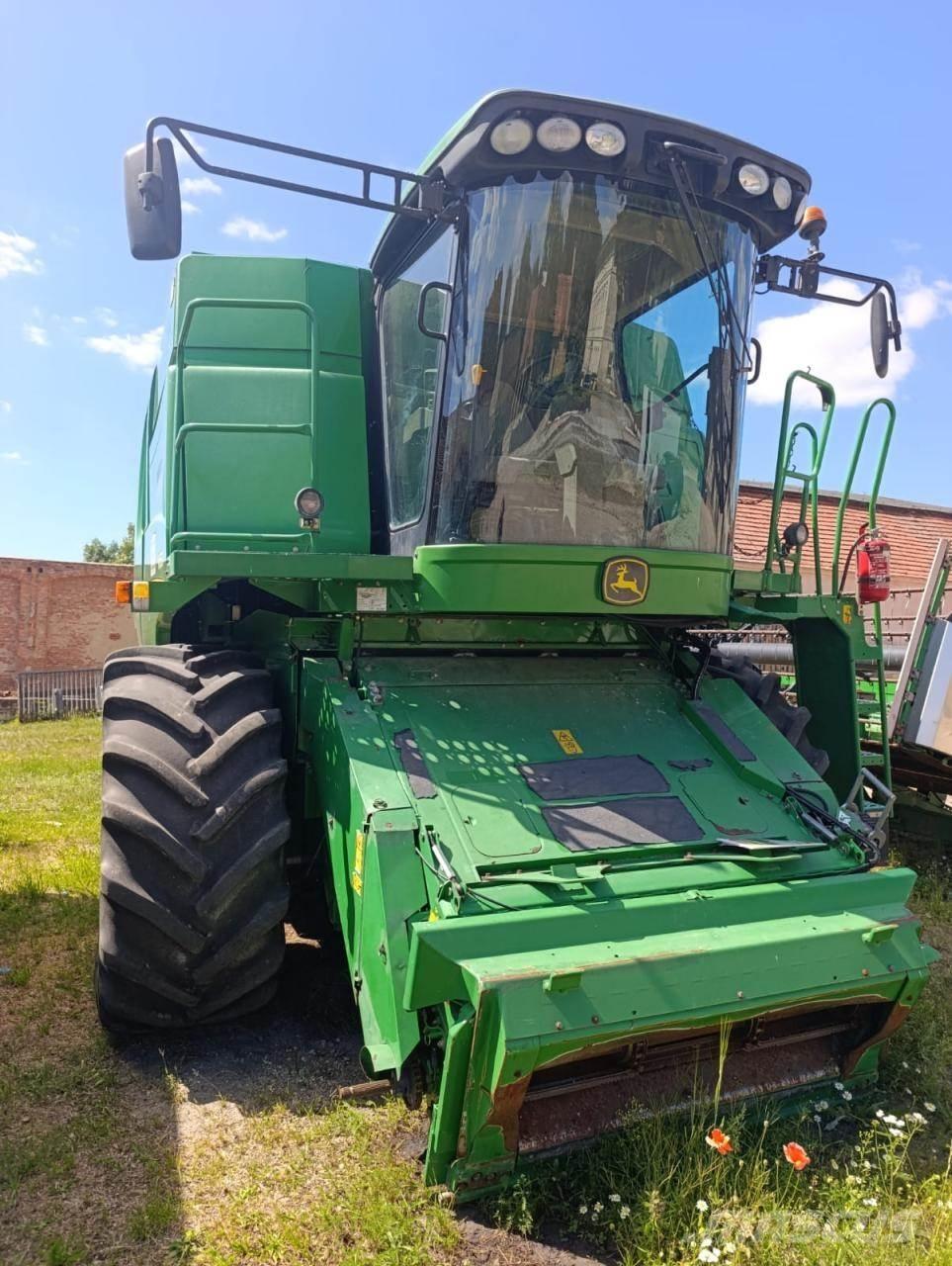 John Deere W650 حصادات