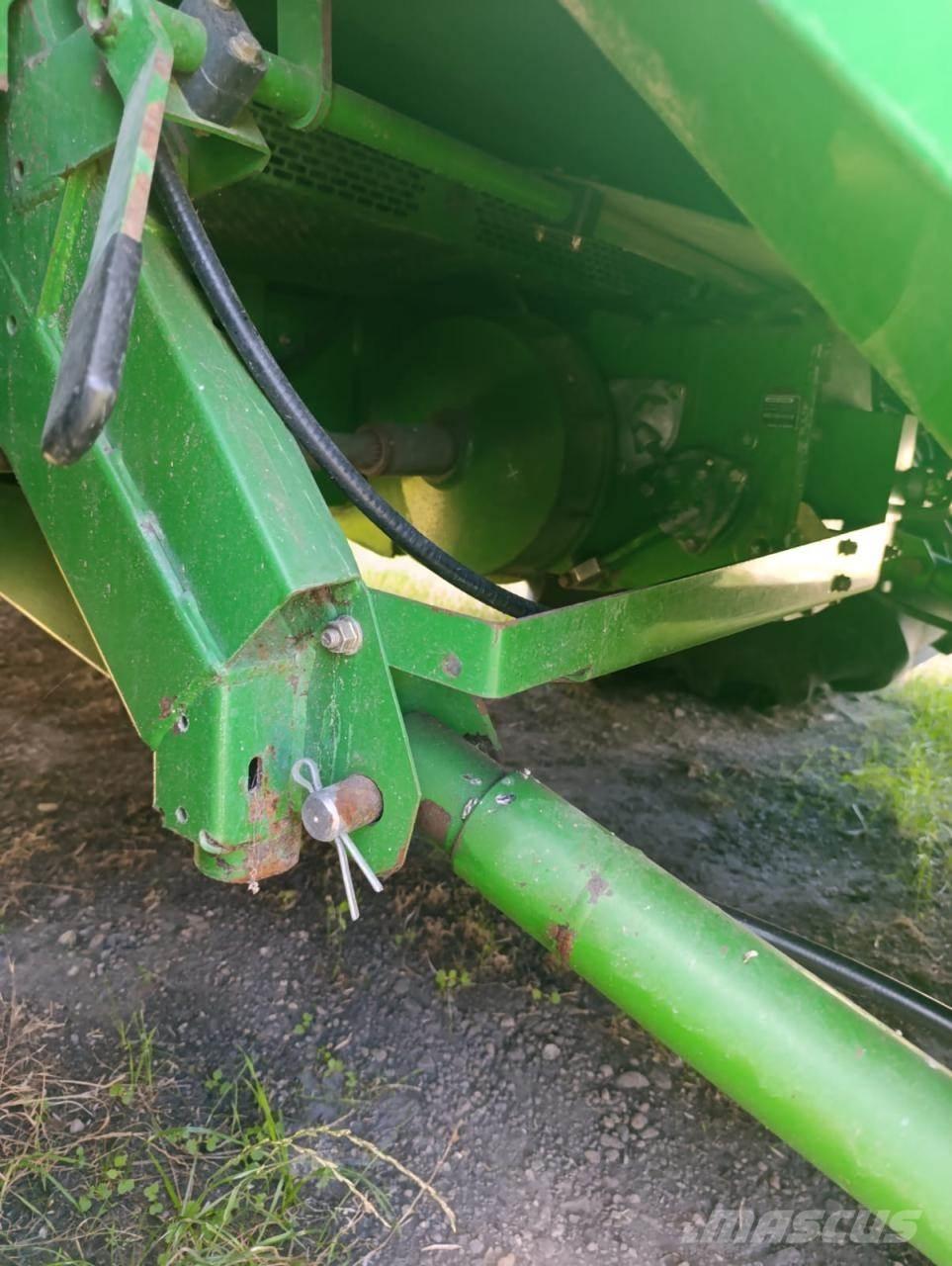 John Deere W650 حصادات