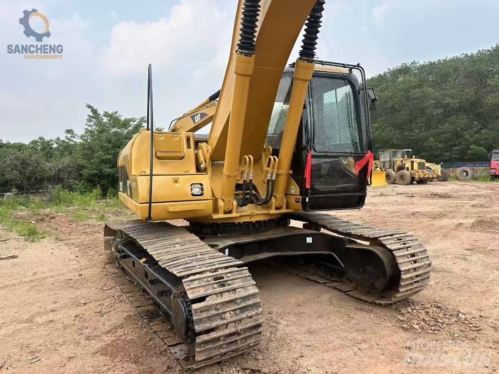 CAT 325 CL حفارات زحافة