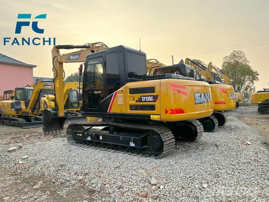 Sany 135C PRO حفارات زحافة