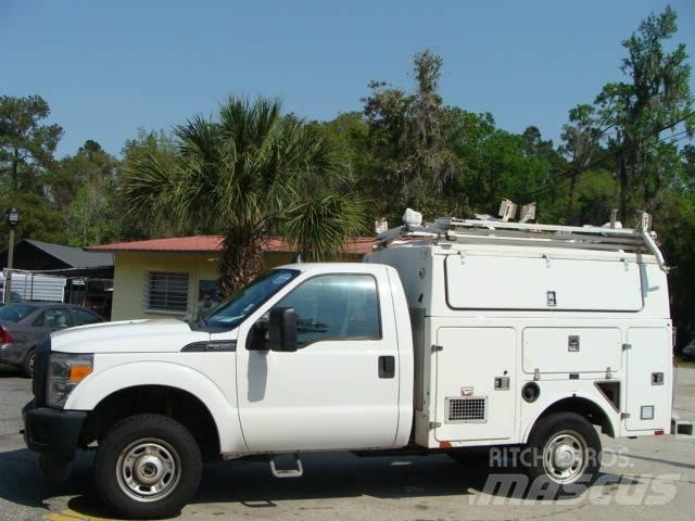 Ford F 350 SD شاحنات خفيفة/مفصلية الجوانب