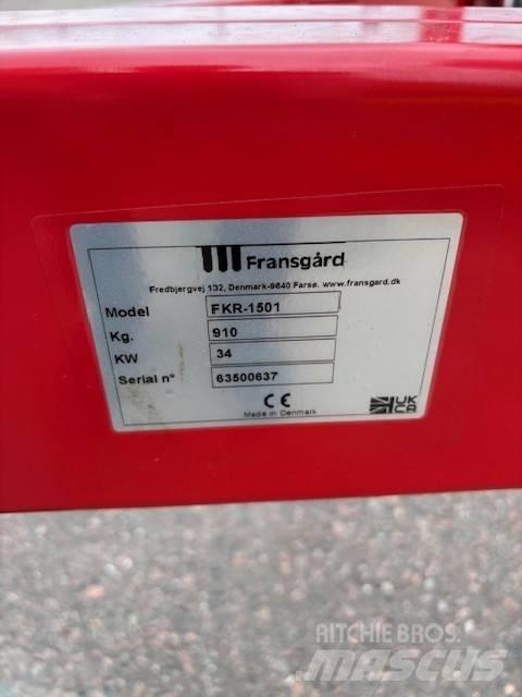 Fransgård FKR 1501 جزازات وأغطية المراعي
